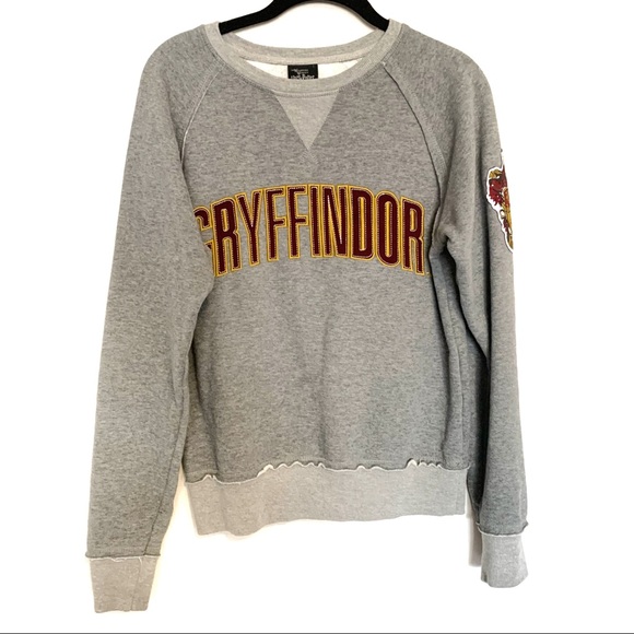 Universal Sweaters - Universal Studios Harry Potter Gryffindor Sweater